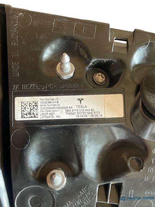 Lampa spate / Stop dreapta spate TESLA MODEL 3 2017 - >