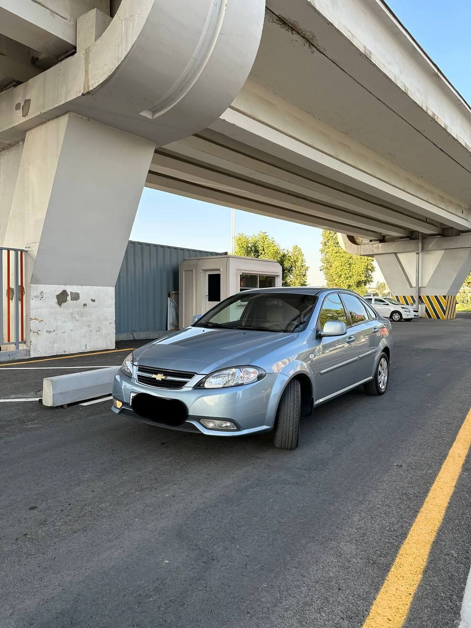 Jentra 2015 yil 76 000 km prabeg idealniy sastiyanada bitta petno bor