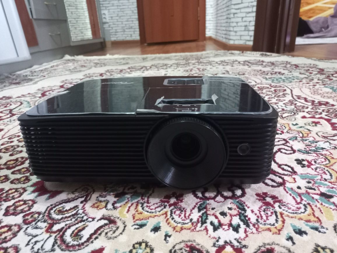 Проектор  optoma