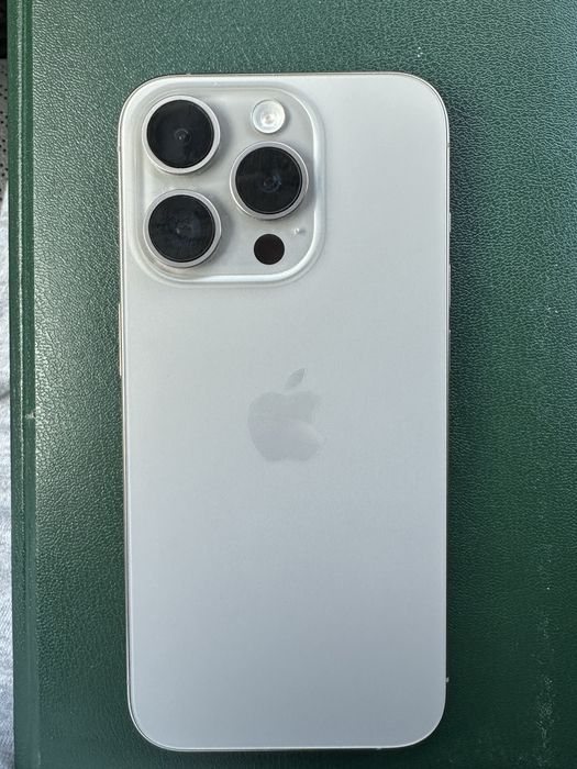 Айфон 15 про в хорошем состоянии