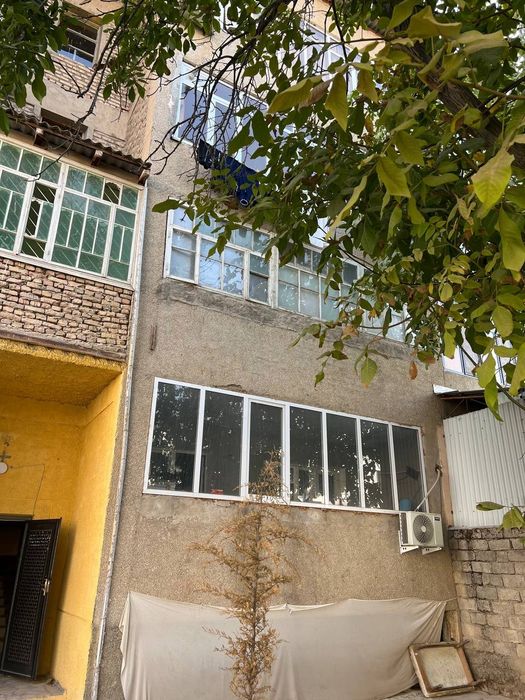 2 хоналик дом сотилади срочно