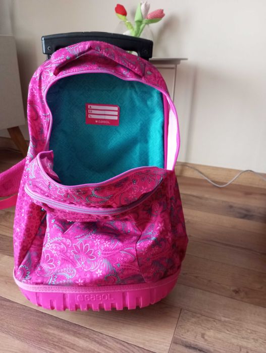 Ученическа раница с колелца