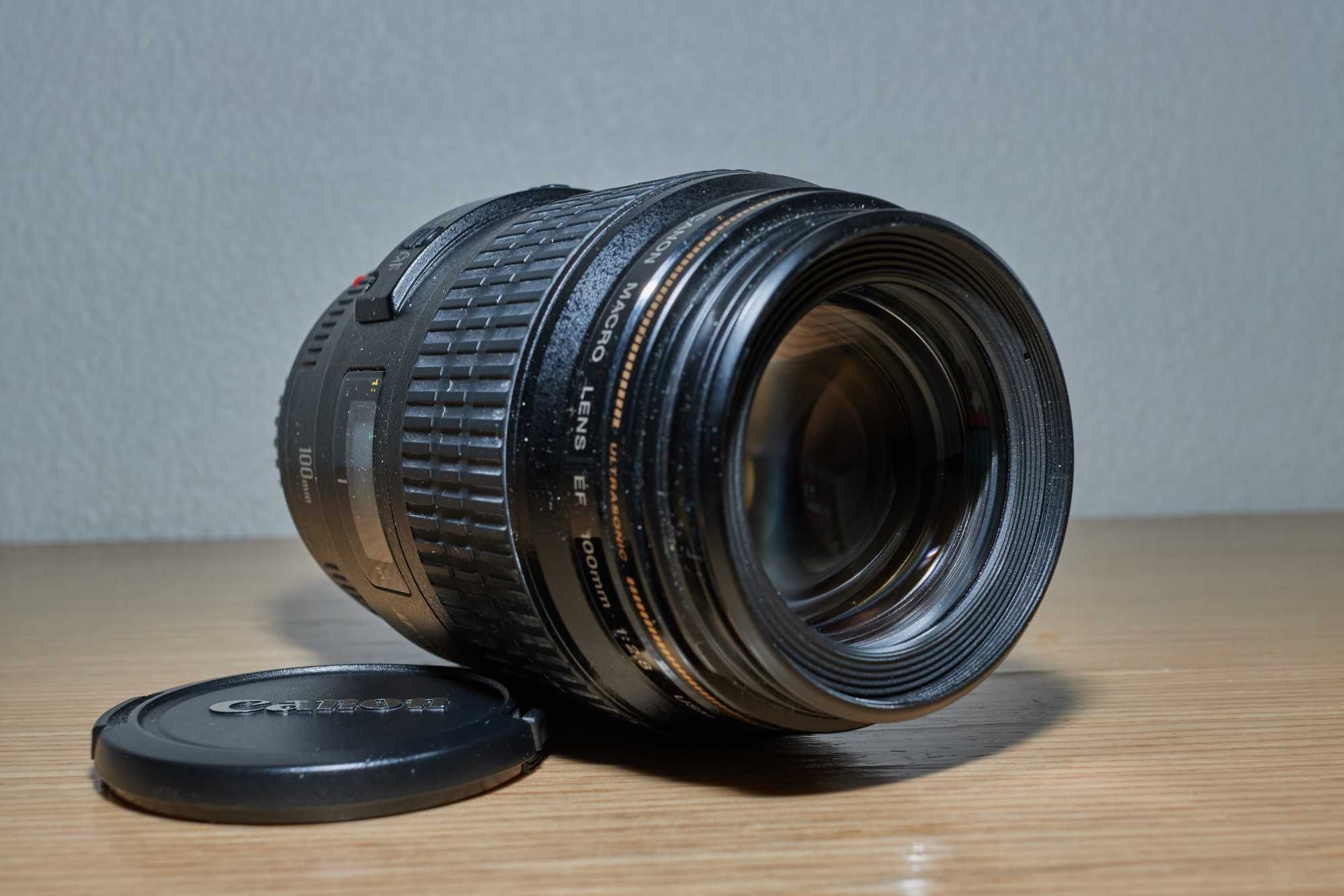 Объектив Canon EF 100mm f2.8 Macro USM