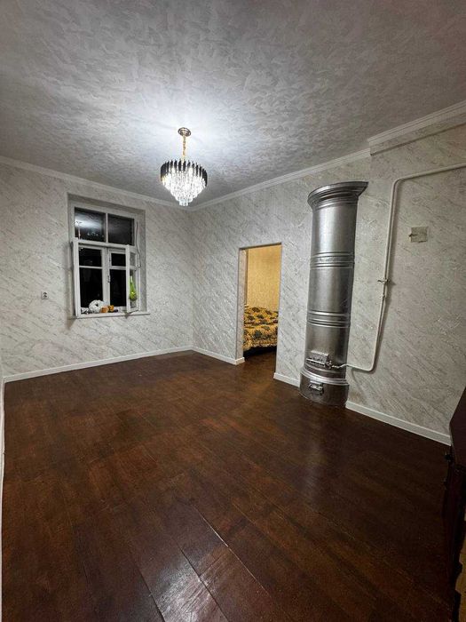 Продажа! 2/2/2 Около парка Фуркат. Ул. Янги Замон. 43м2. Балкон 3/3