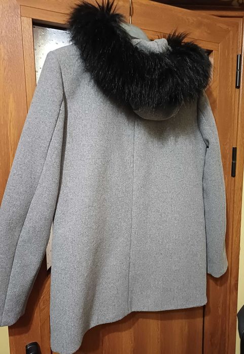 Дамско палто Stradivarius