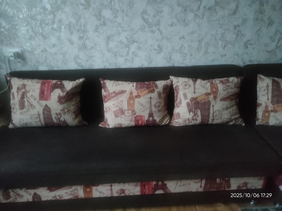 Продам 2 одинаковые софы