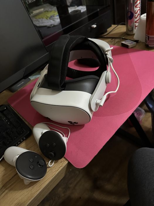 Продал oculus quest 3s+ доп аккумулятор
