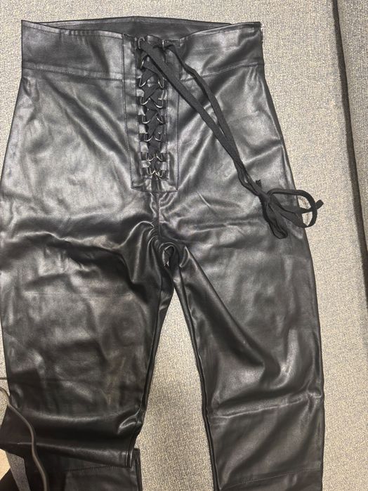 Кожен клин -Nikole Collection