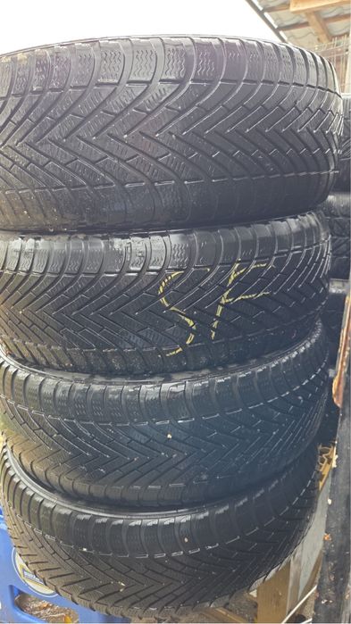 Anvelope iarna 215 55 R17 Pirelli Cinturato