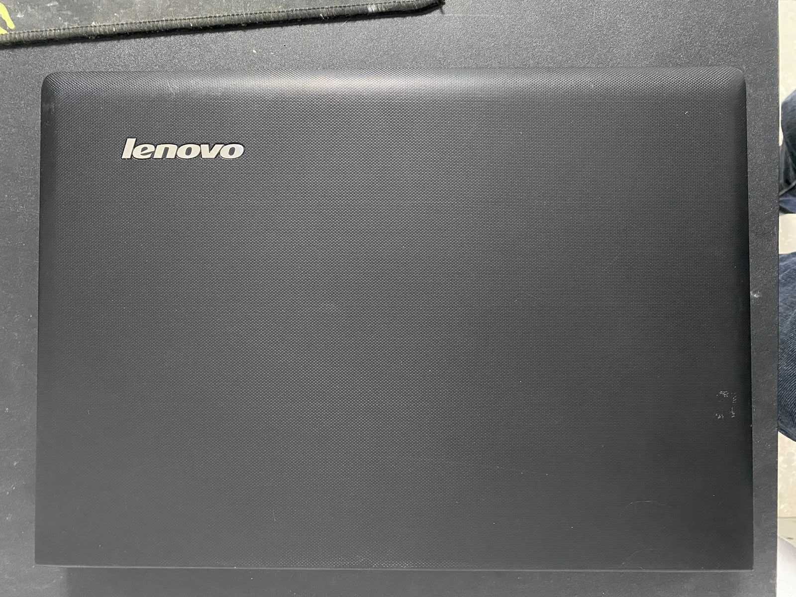 Ноутбук Lenovo в хорошем состояний