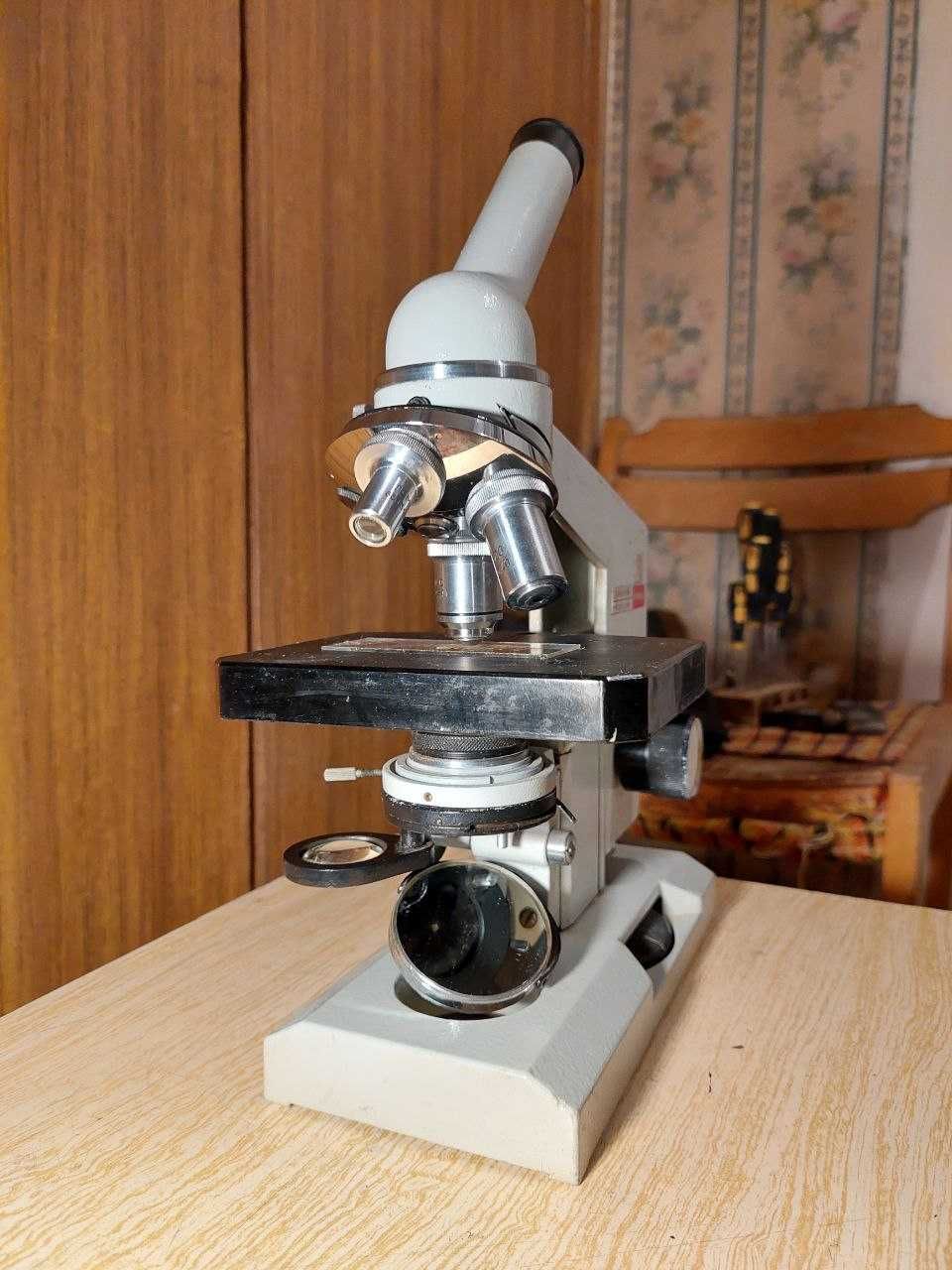 Продам Профессиональный  биологический Микроскоп