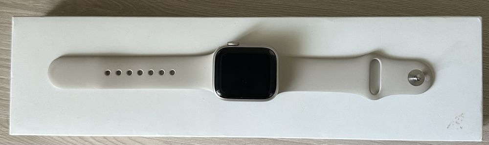 Продам Apple Watch7