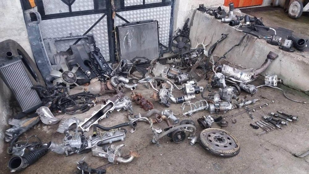 Piese Nissan Navara Chiuloasa Injectoare etc: