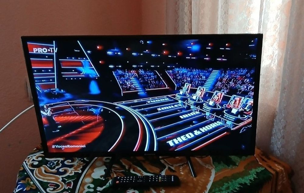 Vând Urgent Azi Televizor LED VORTEX HD 81 cm Nou