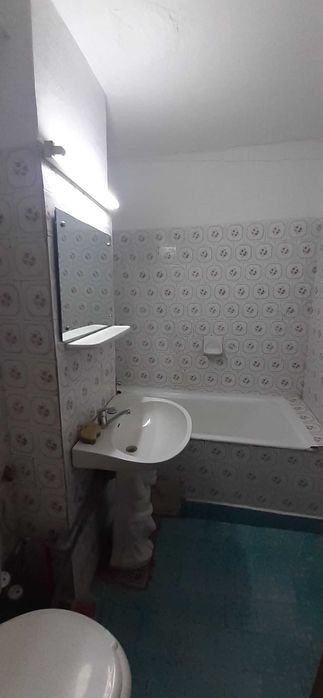Închiriez apartament 3 camere decomandat