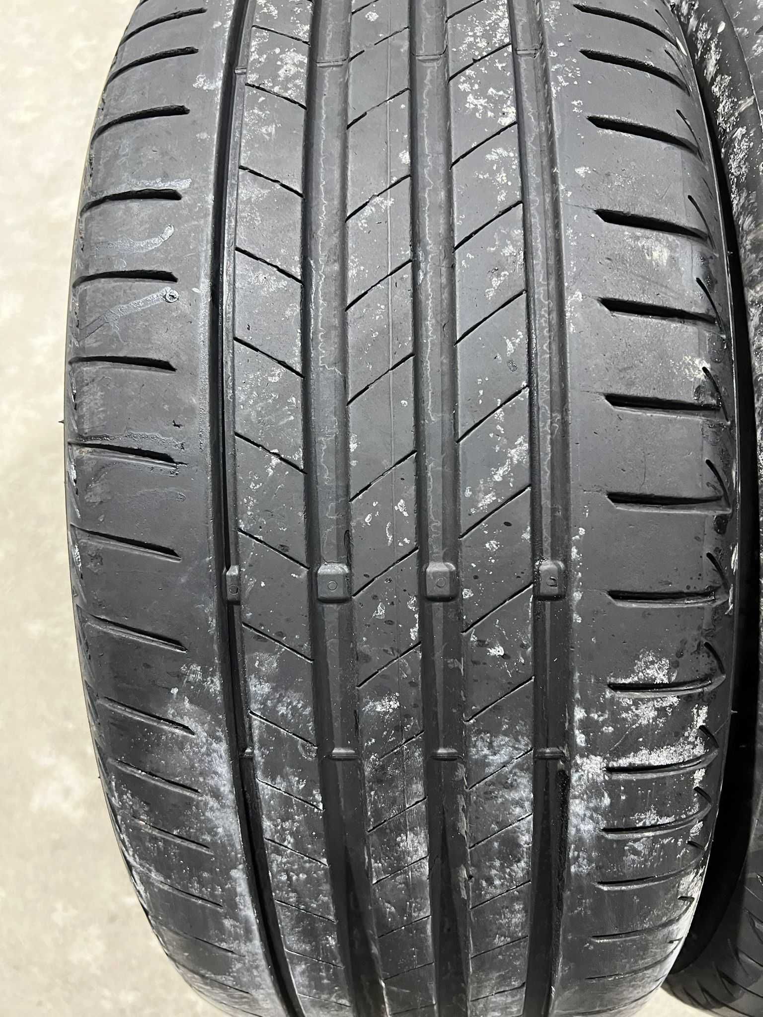 Anvelope Vara 225/45/18 Bridgestone