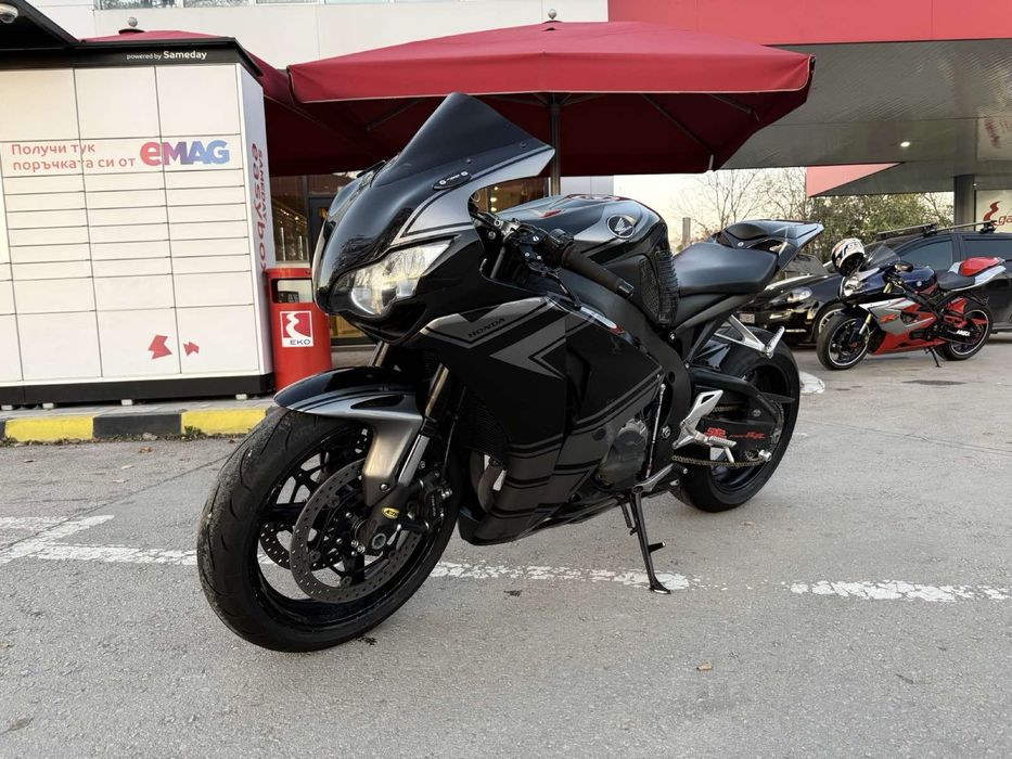 Продавам Honda Cbr 1000rr sc59