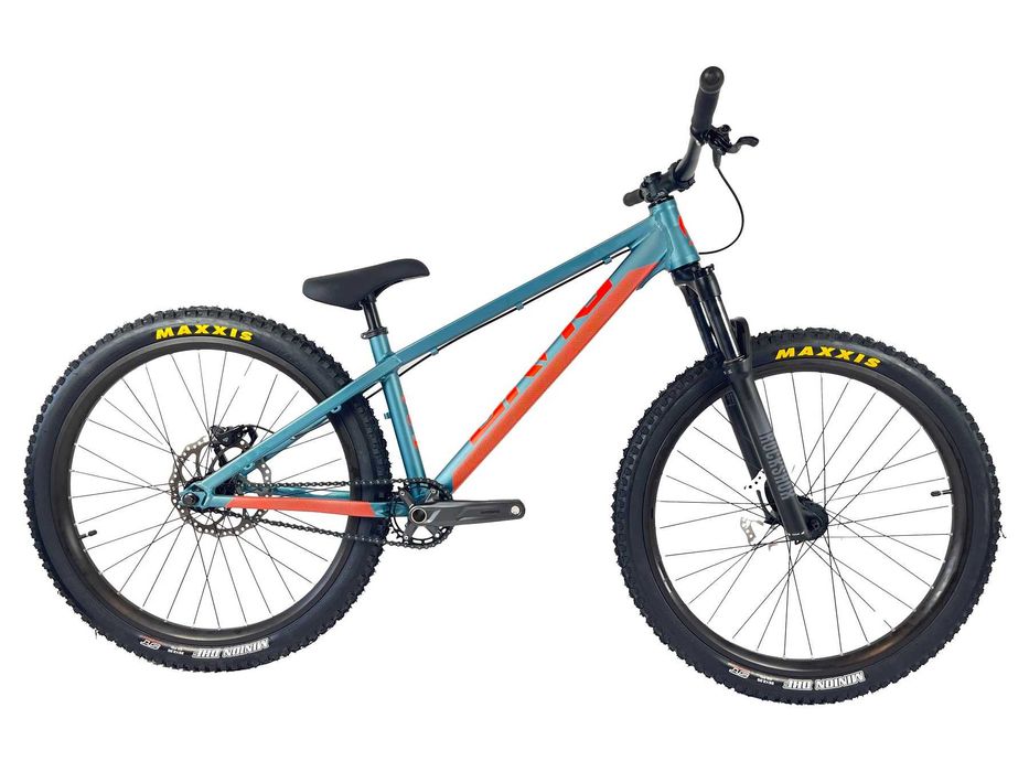 НОВИ цяло колело DRAG C1 TEAM ROCKSHOX Dirt Jump 26 Ц1 велосипед