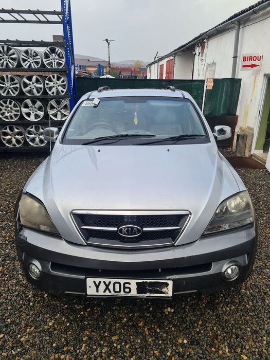 Cutie de Tranfer Grup Fata Kia Sorento 2.5 D 2002 - 2009 140CP Manuala 5 Trepte D4CB ...