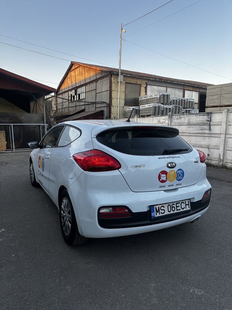 Kia Cee’d 2016 pentru delivery