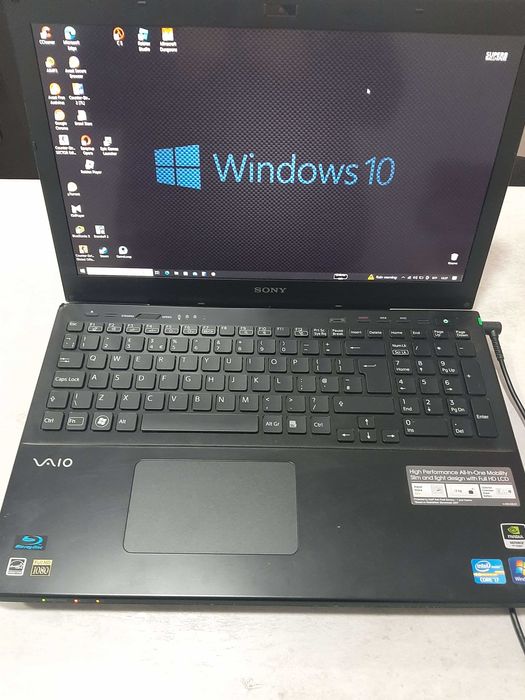 Лаптоп Sony Vaio ,Win 10 Pro, 500GB , 8 Ram, Core i7 , 1080HD