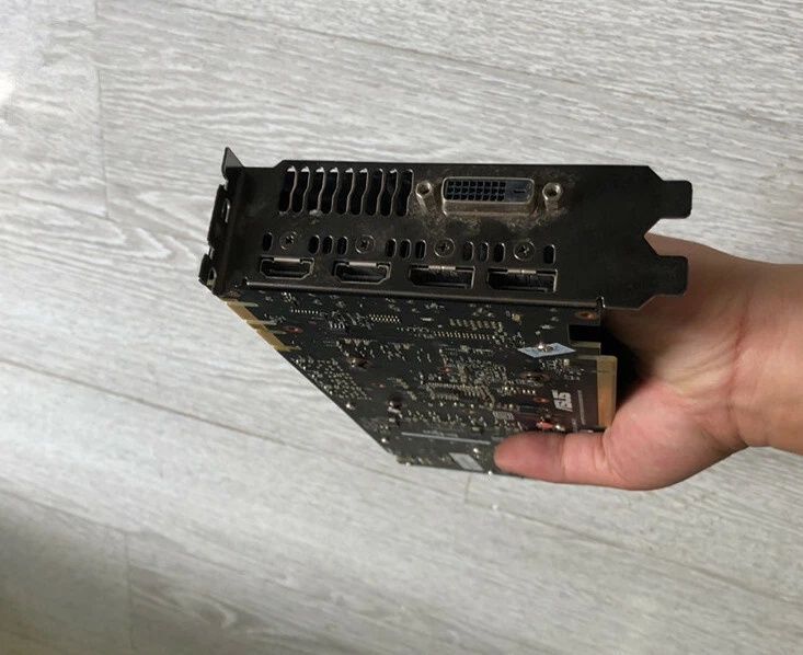 Vand placa videi GTX 1070TI