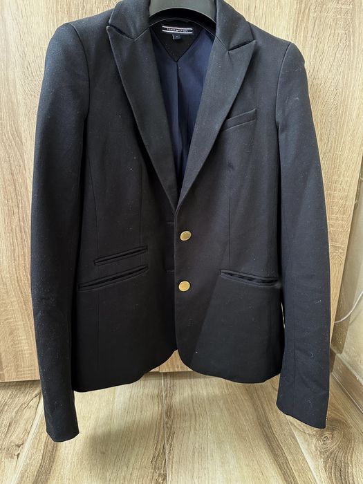 Дамско сако Tommy Hilfiger – класическо черно