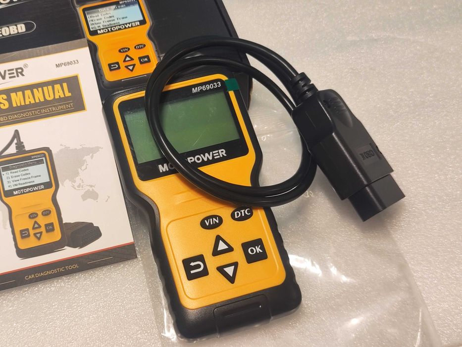 MOTOPOWER MP69033 OBD2 скенер за диагностика на автомобили
