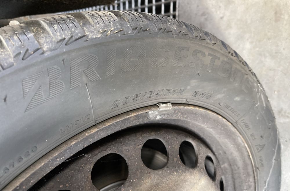 Set jante + anvelope iarna 5x112 VW Passat R16 205/55/R16