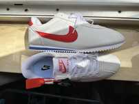 Продам кроссовки Nike Cortez