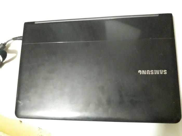 Продам ноутбук Samsung Core i5