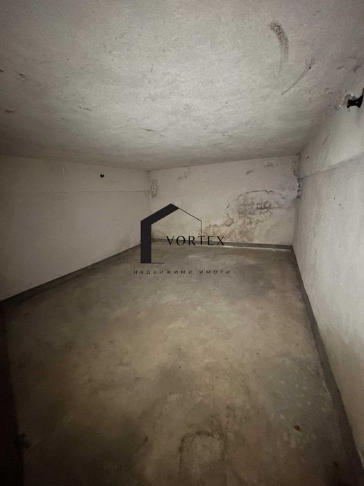 Продава се Магазин в с. Веринско, Област София-област - 521 кв.м за 327 €/кв.м - Снимка #21