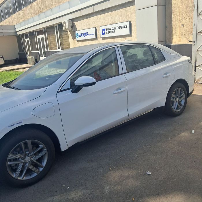 Hongqi EQM-5 2025 yil Restaling 
1 Yil garatya beriladi 
ND40 Nomiga c