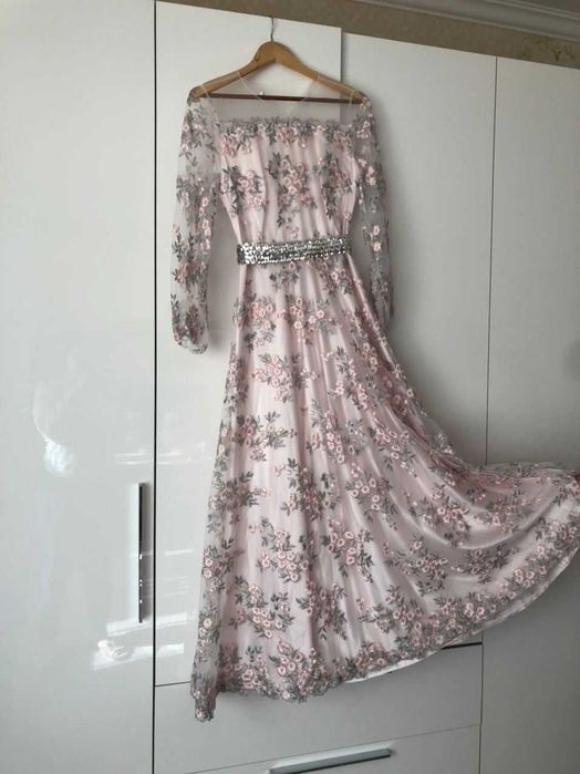 платье нарядное вечернее