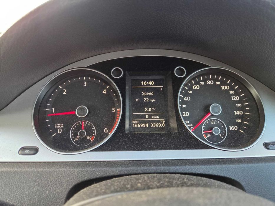 VW Passat 2.0 TDI, 140 CP 2009 UK