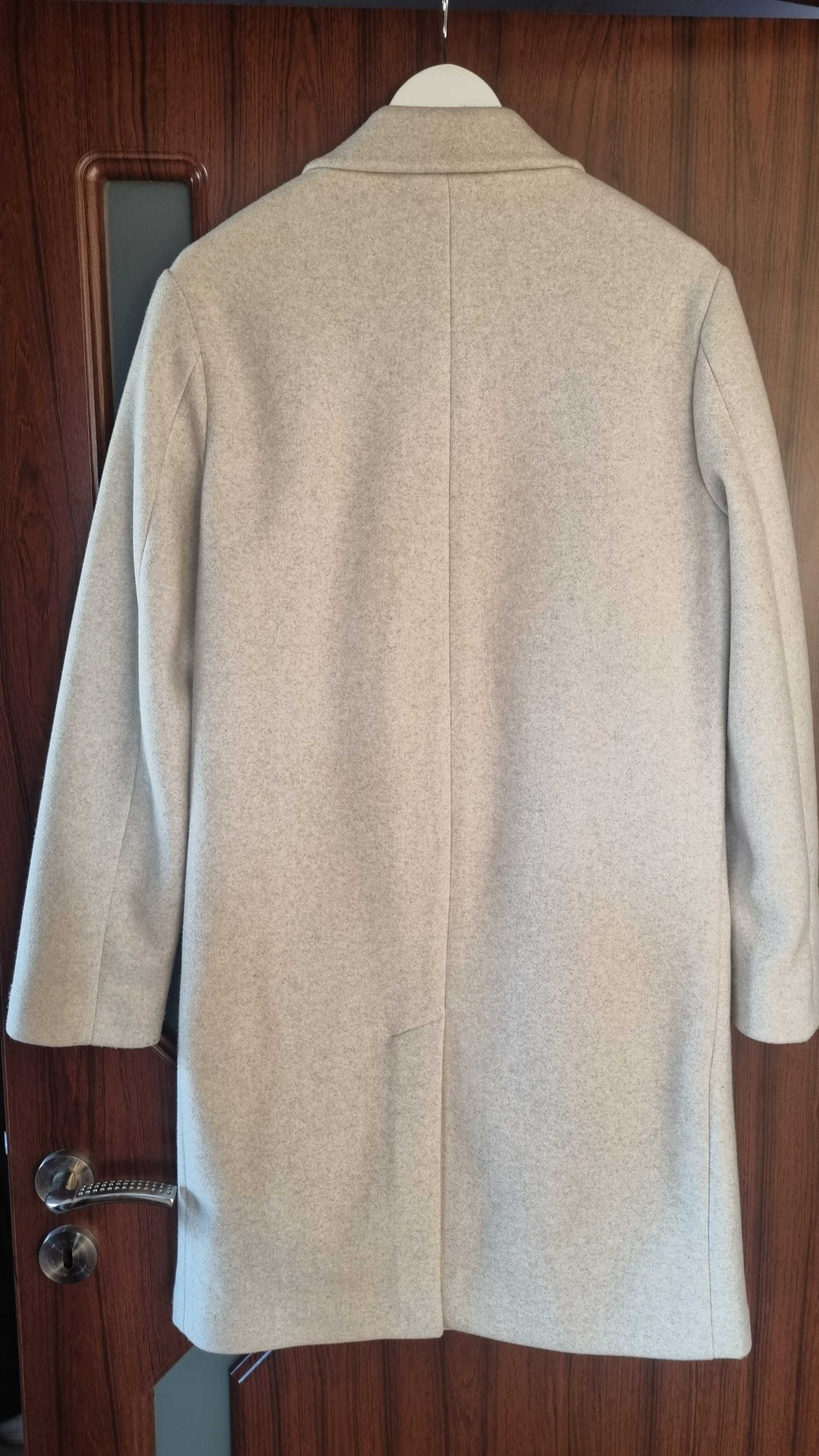 Палто Zara xs перфектно като ново