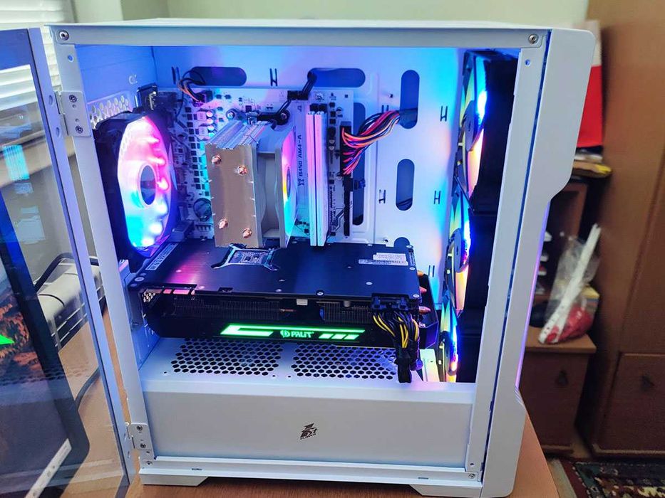 Геймърски компютър, Ryzen 3500x, Gtx 1070Ti, 32gb Ram, 960Gb SSD, 700W
