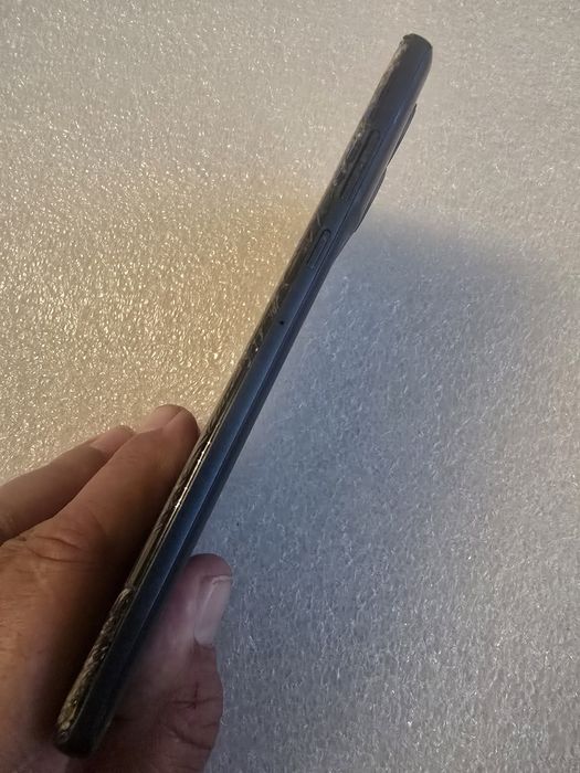 Edge 50 Fusion 8 за части