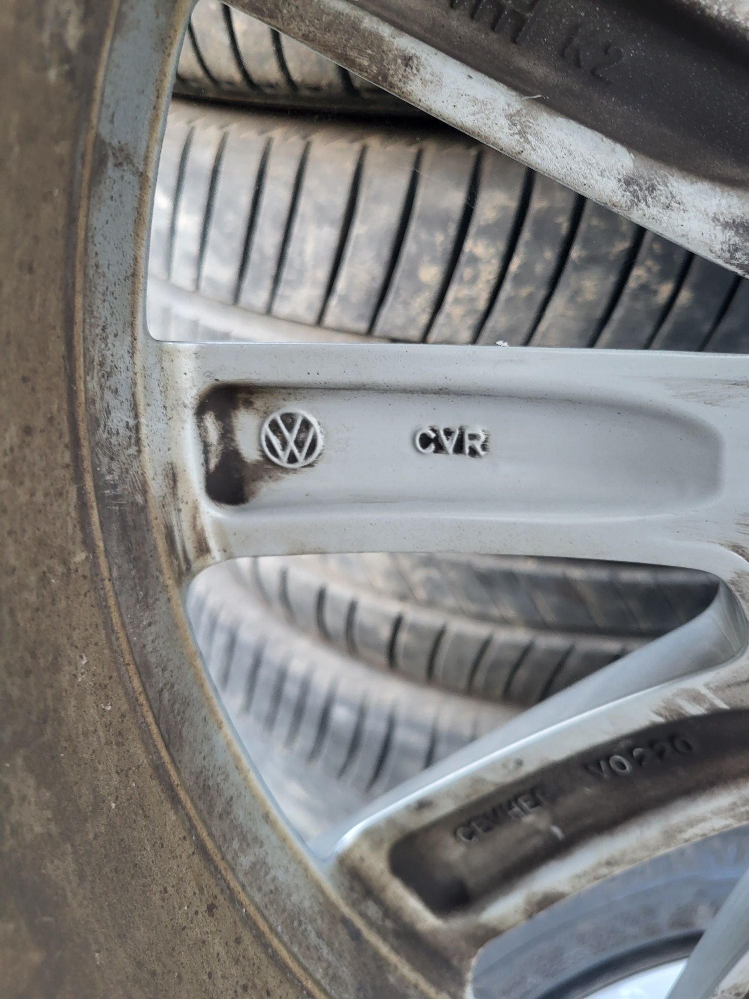 Джанти със зимни гуми VW T rok