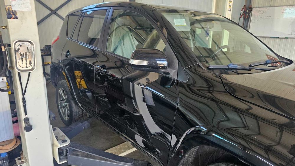 Piese din dezmemebrari pt Toyota Rav4 2.2D 150cp cv automata 2009-2012