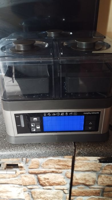 Aparat de gătit cu aburi