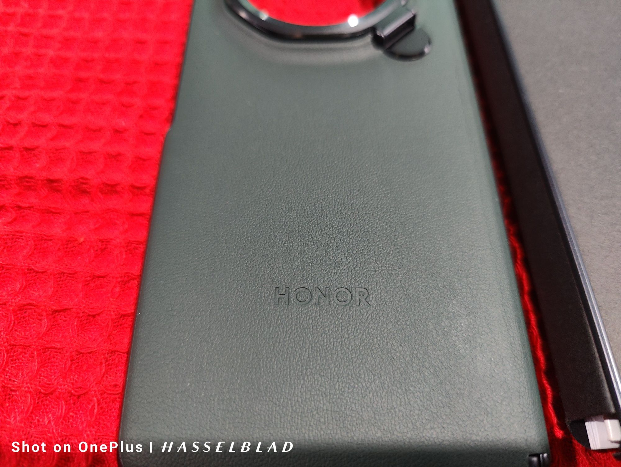 Honor Magic V3 оригинален кейс калъф и протектор изваден от кутия на