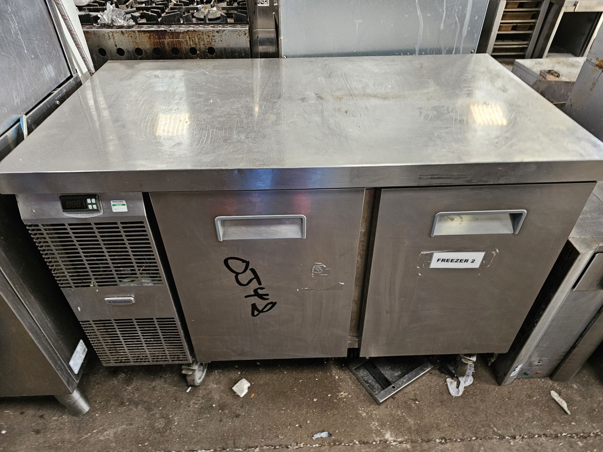 Хладилни бази за уреди 2800лв с 8чекмеджета