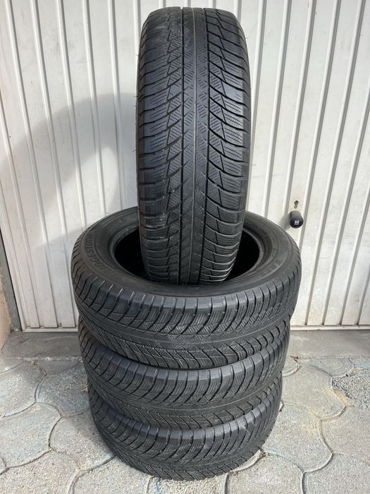 4 anvelope iarna 225/60 R18 Bridgestone, RunFlat, DOT 2019! 5mm profil