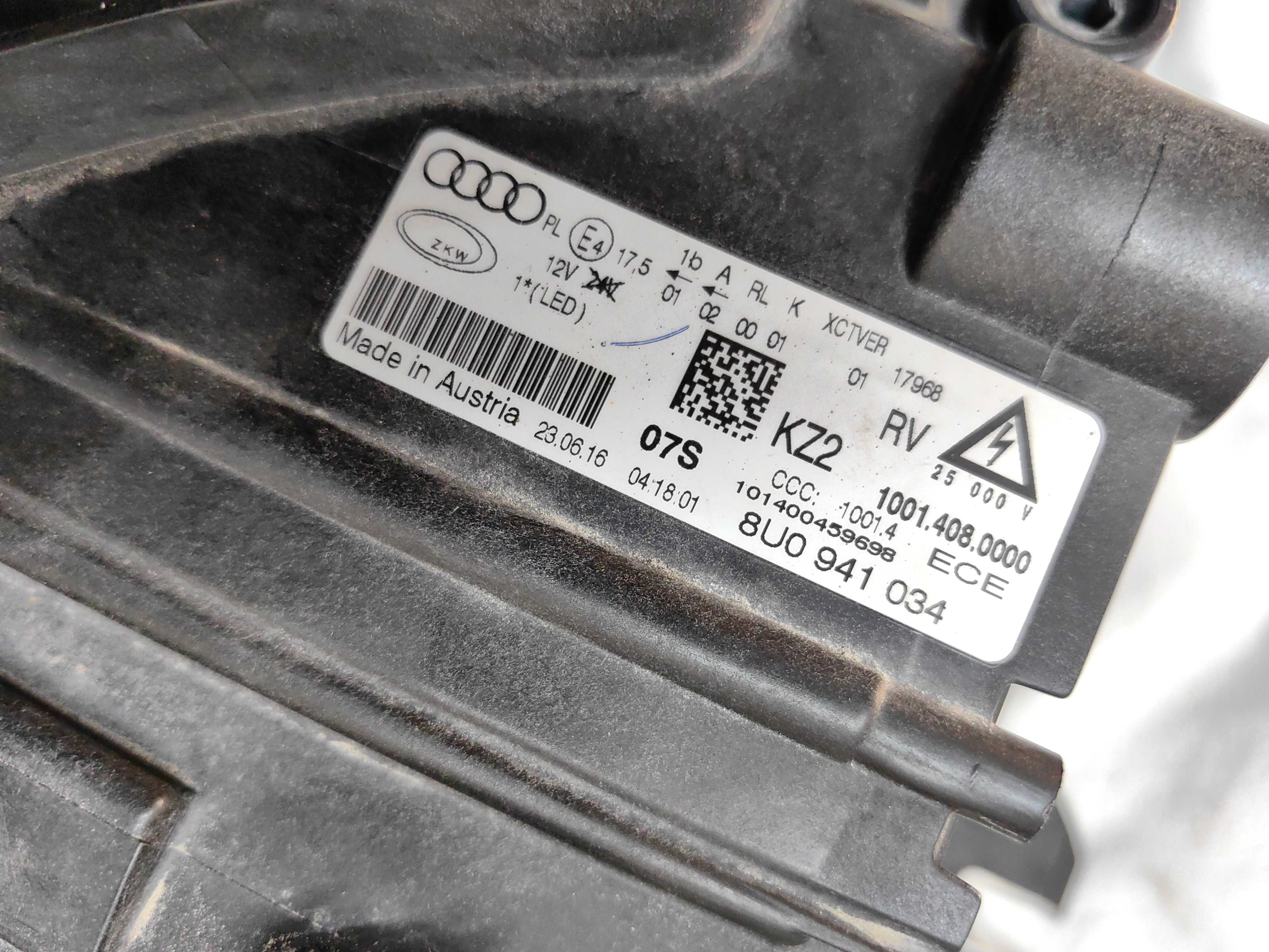 Оригинални фарове Ауди Кю3 Audi Q3 Feis Full Led