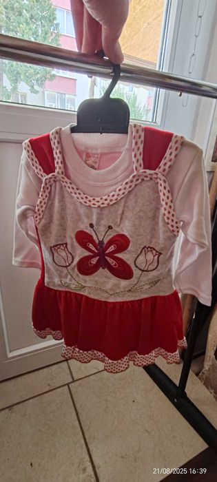 Rochițe  noi pentru fetițe