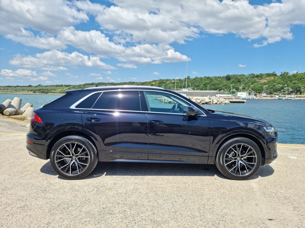 Audi Q8 55TFSI 340к.с *ПАНОРАМА*360*ДИСТРОНИК*