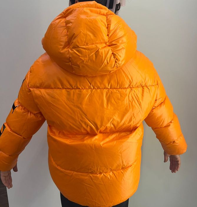 Куртка брендовая