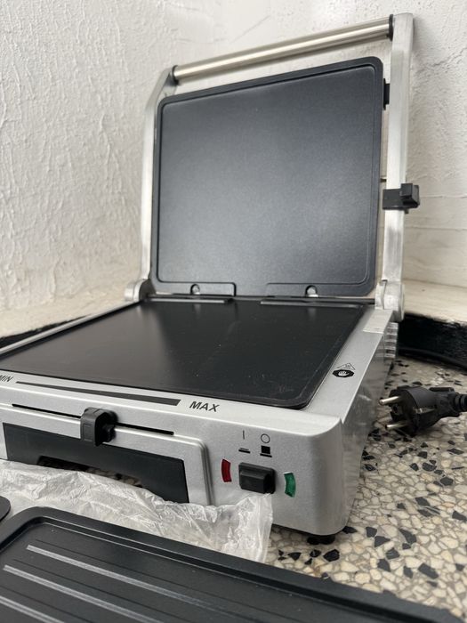 Грил Скара Severin KG 2392 1800W Сандвич, Тостер, 4 Плочи, Контактен!