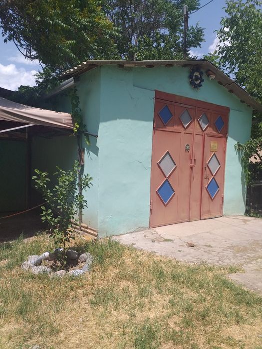 Продаётся своя квартира